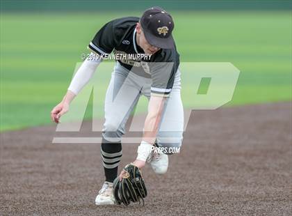 Thumbnail 2 in Midlothian vs Royce City Game 3 (UIL 5A Area Playoff) photogallery.