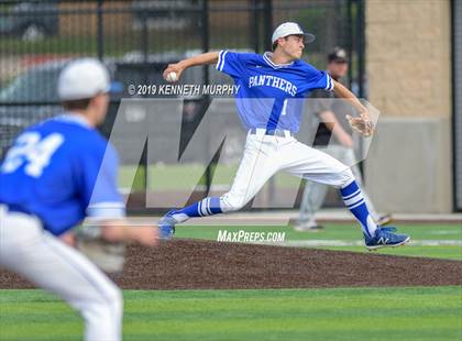 Thumbnail 2 in Midlothian vs Royce City Game 3 (UIL 5A Area Playoff) photogallery.