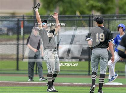 Thumbnail 3 in Midlothian vs Royce City Game 3 (UIL 5A Area Playoff) photogallery.