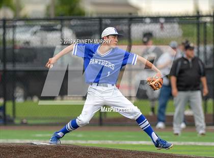 Thumbnail 3 in Midlothian vs Royce City Game 3 (UIL 5A Area Playoff) photogallery.