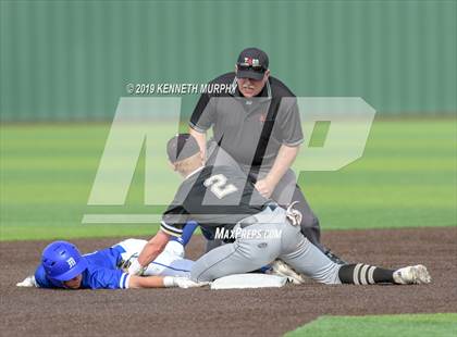 Thumbnail 3 in Midlothian vs Royce City Game 3 (UIL 5A Area Playoff) photogallery.