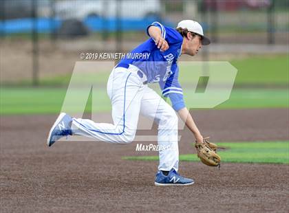 Thumbnail 2 in Midlothian vs Royce City Game 3 (UIL 5A Area Playoff) photogallery.