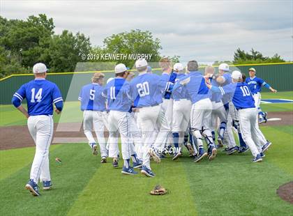 Thumbnail 3 in Midlothian vs Royce City Game 3 (UIL 5A Area Playoff) photogallery.
