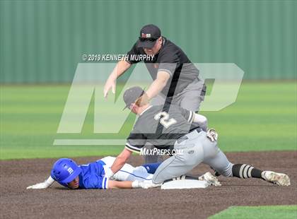 Thumbnail 3 in Midlothian vs Royce City Game 3 (UIL 5A Area Playoff) photogallery.