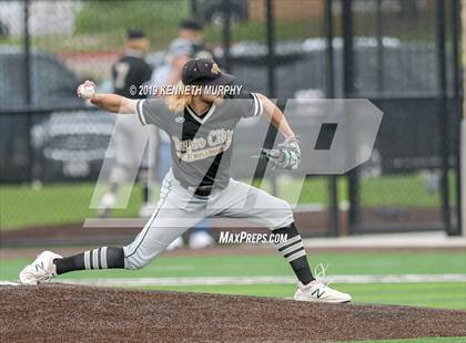 Thumbnail 2 in Midlothian vs Royce City Game 3 (UIL 5A Area Playoff) photogallery.