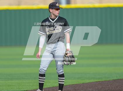 Thumbnail 3 in Midlothian vs Royce City Game 3 (UIL 5A Area Playoff) photogallery.