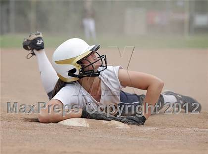 Thumbnail 3 in Harvard-Westlake @ Notre Dame photogallery.