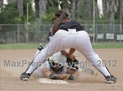 Thumbnail 3 in Harvard-Westlake @ Notre Dame photogallery.