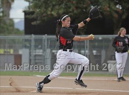 Thumbnail 2 in Harvard-Westlake @ Notre Dame photogallery.