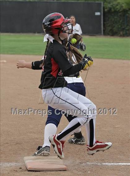 Thumbnail 1 in Harvard-Westlake @ Notre Dame photogallery.