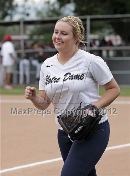 Thumbnail 2 in Harvard-Westlake @ Notre Dame photogallery.