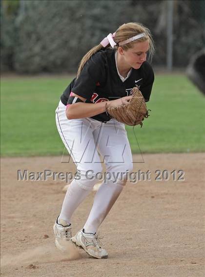 Thumbnail 2 in Harvard-Westlake @ Notre Dame photogallery.