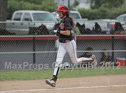 Thumbnail 1 in Harvard-Westlake @ Notre Dame photogallery.