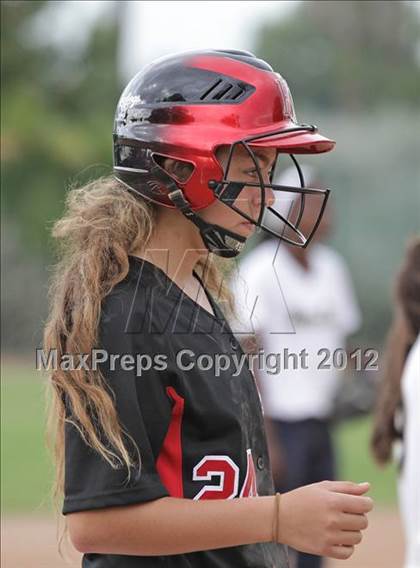Thumbnail 2 in Harvard-Westlake @ Notre Dame photogallery.