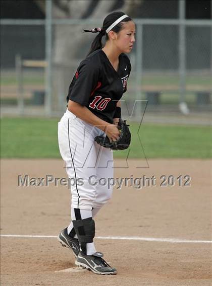 Thumbnail 1 in Harvard-Westlake @ Notre Dame photogallery.
