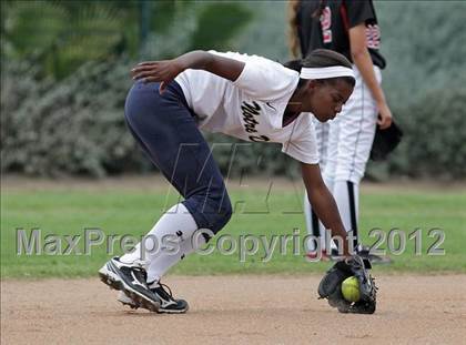 Thumbnail 2 in Harvard-Westlake @ Notre Dame photogallery.