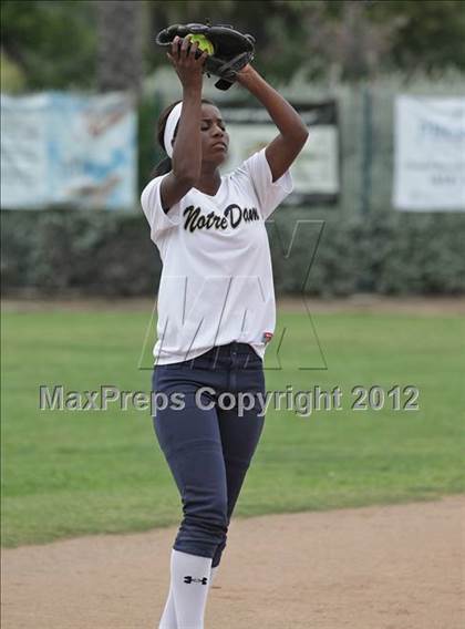 Thumbnail 2 in Harvard-Westlake @ Notre Dame photogallery.