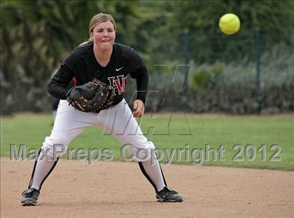 Thumbnail 2 in Harvard-Westlake @ Notre Dame photogallery.
