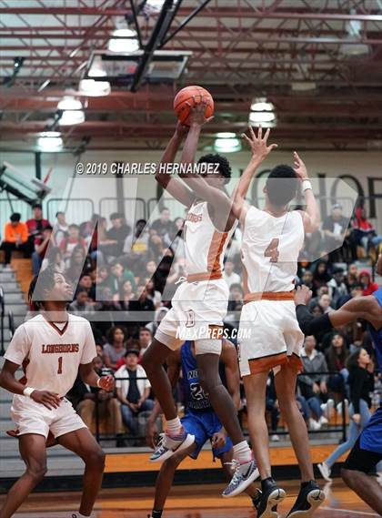 Thumbnail 2 in North Crowley vs. Dobie (McDonald's Texas Invitational) photogallery.