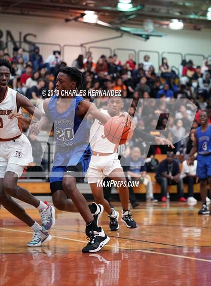Thumbnail 1 in North Crowley vs. Dobie (McDonald's Texas Invitational) photogallery.