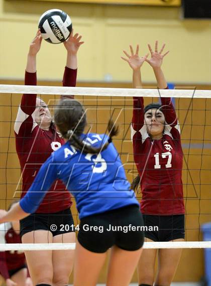 Thumbnail 1 in Analy @ Cardinal Newman photogallery.