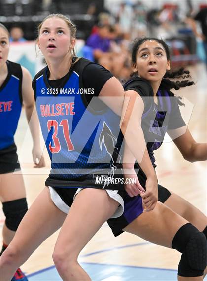 Thumbnail 1 in Mountain View vs. Shadow Hills (Section 7) photogallery.