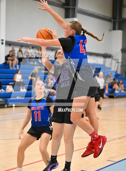 Thumbnail 3 in Mountain View vs. Shadow Hills (Section 7) photogallery.