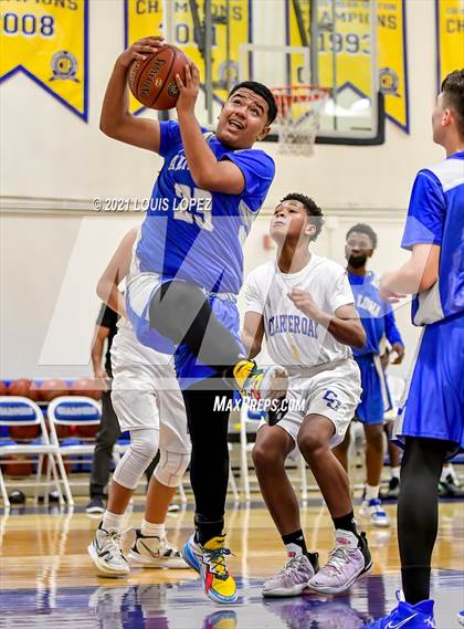 Thumbnail 3 in Alta Loma @ Charter Oak photogallery.