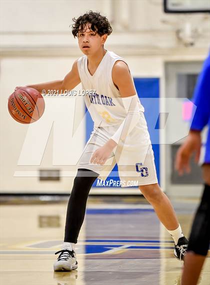 Thumbnail 3 in Alta Loma @ Charter Oak photogallery.