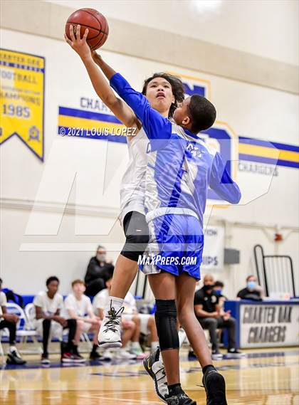 Thumbnail 1 in Alta Loma @ Charter Oak photogallery.