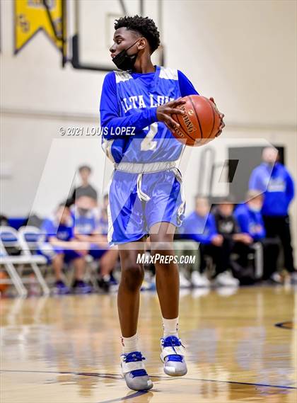 Thumbnail 1 in Alta Loma @ Charter Oak photogallery.