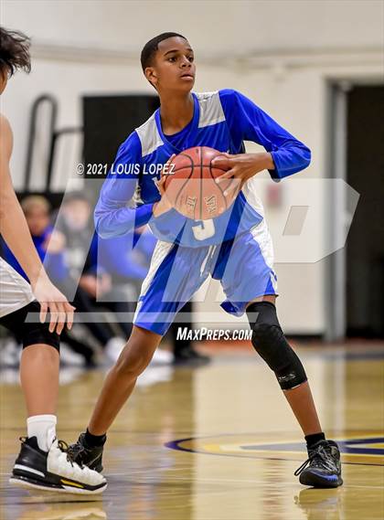 Thumbnail 1 in Alta Loma @ Charter Oak photogallery.