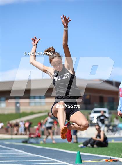 Thumbnail 3 in Patriot League Championship photogallery.