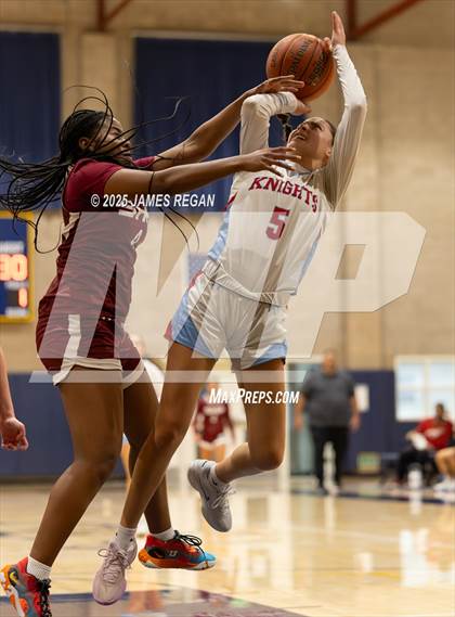 Thumbnail 2 in Hillsdale vs Sacred Heart Prep (Steve Geramoni Invitational) photogallery.