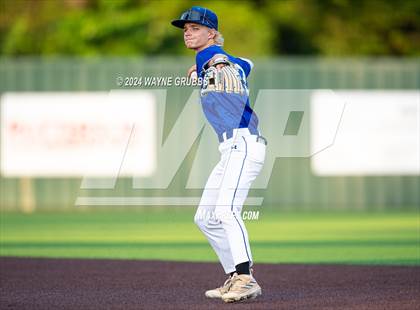Thumbnail 2 in Frankston @ Harleton (UIL 2A Region III Quarterfinal) photogallery.