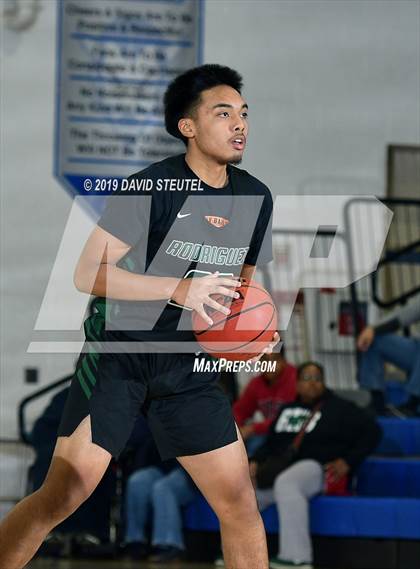 Thumbnail 2 in Rodriguez vs. Christian Brothers (Les Curry Invitational) photogallery.