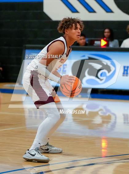 Thumbnail 3 in Tolleson vs. Sierra Vista (Panther Hoops Classic) photogallery.