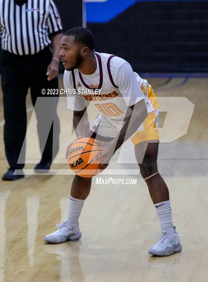 Thumbnail 2 in Tolleson vs. Sierra Vista (Panther Hoops Classic) photogallery.