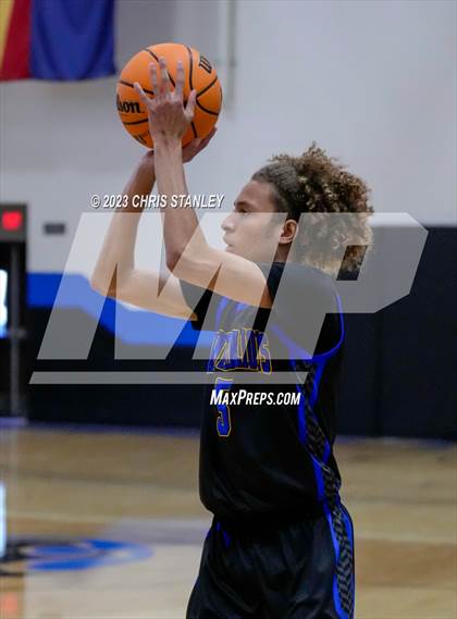 Thumbnail 1 in Tolleson vs. Sierra Vista (Panther Hoops Classic) photogallery.