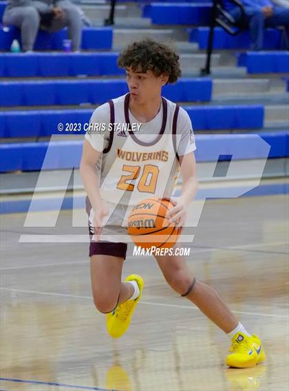 Thumbnail 2 in Tolleson vs. Sierra Vista (Panther Hoops Classic) photogallery.