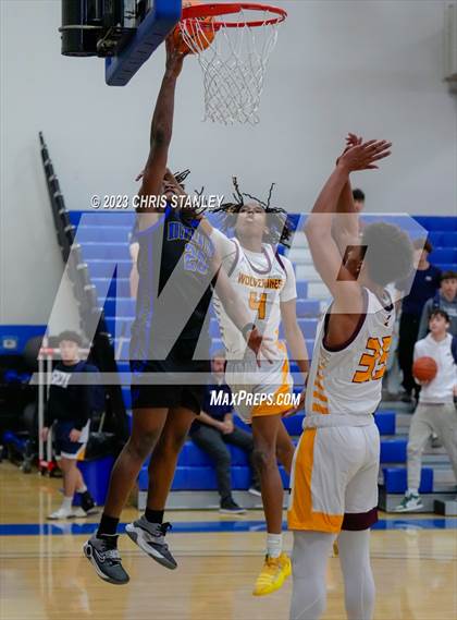 Thumbnail 2 in Tolleson vs. Sierra Vista (Panther Hoops Classic) photogallery.