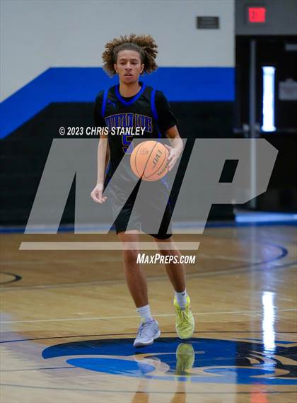 Thumbnail 2 in Tolleson vs. Sierra Vista (Panther Hoops Classic) photogallery.