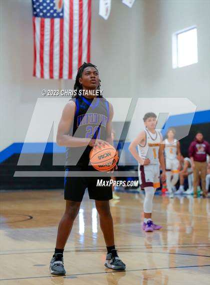 Thumbnail 2 in Tolleson vs. Sierra Vista (Panther Hoops Classic) photogallery.