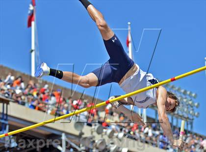 Thumbnail 3 in Penn Relays (Pole Vault)  photogallery.
