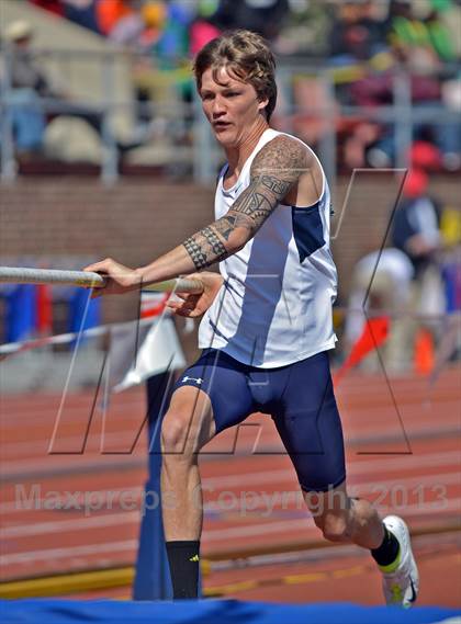 Thumbnail 3 in Penn Relays (Pole Vault)  photogallery.