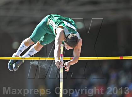 Thumbnail 2 in Penn Relays (Pole Vault)  photogallery.