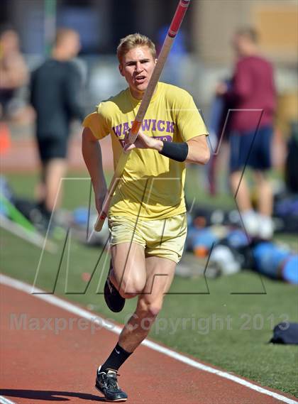 Thumbnail 2 in Penn Relays (Pole Vault)  photogallery.