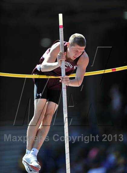 Thumbnail 2 in Penn Relays (Pole Vault)  photogallery.