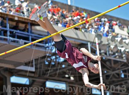 Thumbnail 3 in Penn Relays (Pole Vault)  photogallery.