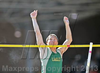 Thumbnail 3 in Penn Relays (Pole Vault)  photogallery.